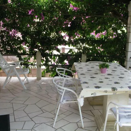 Danijela Apartman * Splitska